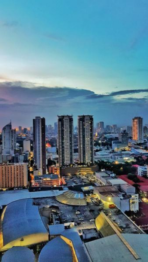 60 percent Off Deluxe Ocean View Rooms FREE Pool and FREE Sauna Access Included Perfect Location Near US Embassy, NAIA, Makati, BGC, Mall of Asia, and Chinatown Dont Miss Out Book Now and Save Updated